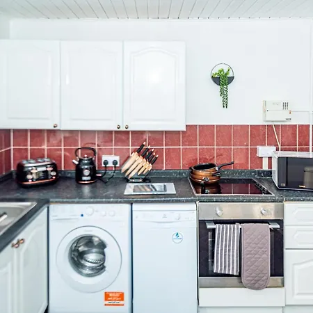Beautiful Abode, Fast Wifi, Parking, Frenchay Lägenhet Bristol